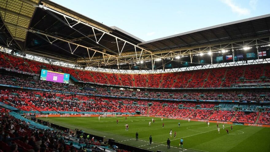 EURO 2020’nin yarı final ve final maçları için müjde! Wembley’de 60 bin kişi…