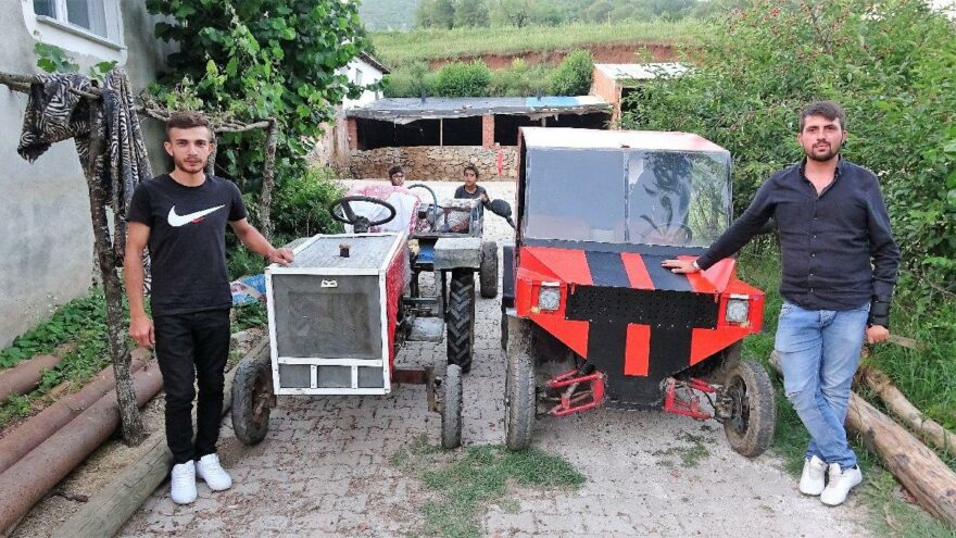İki kafadar köyde hurdayla bir traktör bir otomobil yaptı