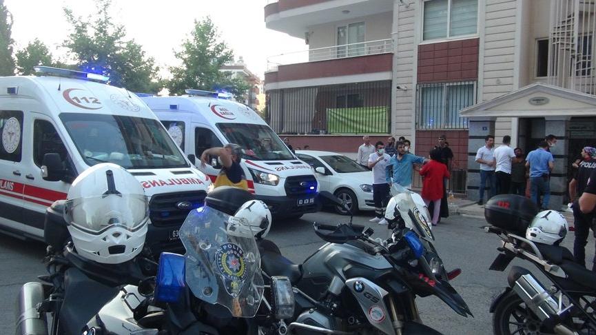 Husumetlilerine ateş açıp, otomobille üzerlerinden geçmeye çalıştılar: 7 yaralı