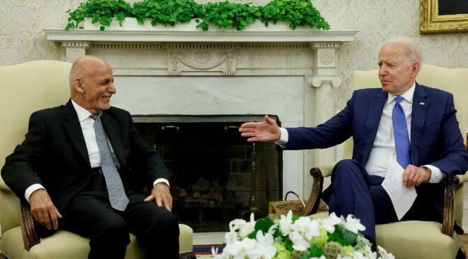 Abd Baskani Biden Dan Beyaz Saray Da Agirladigi Afganistan Lideri Gani Ye Destek Sozu
