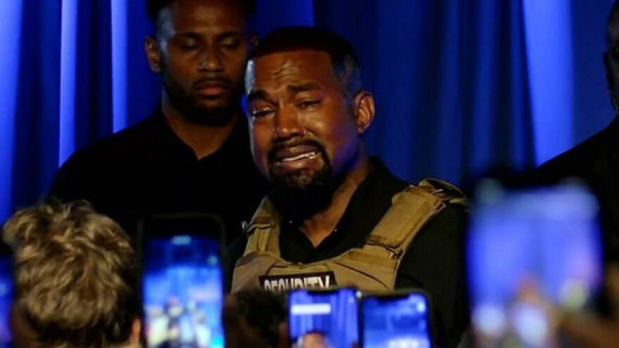 Kanye West ABD’li perakende devi Walmart’a savaş açtı: Taklit ayakkabı davası