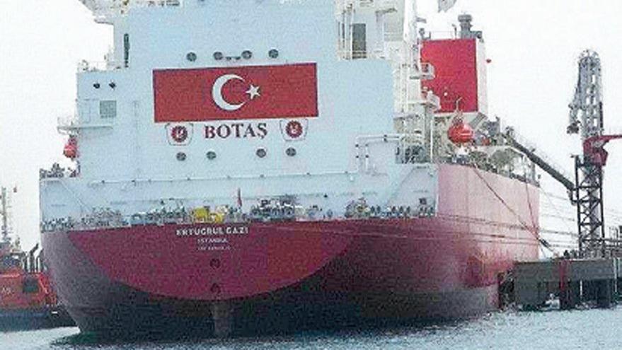 Yüzer LNG santrali, soru işaretleriyle göreve başladı