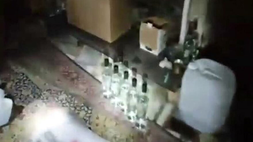Mahalleli kokuyu aldı; polis operasyon yaptı