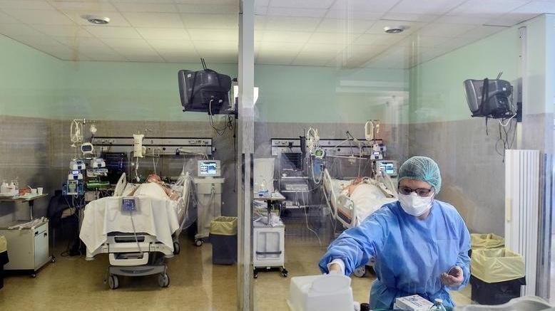İtalya’da vaka sayısında düşüş sürüyor