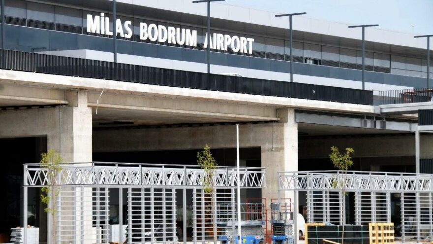 Milas-Bodrum Havalimanı’ndaki kablo yangını seferleri etkiledi