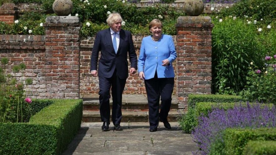 Merkel’den İngiltere’ye ‘veda’ ziyareti