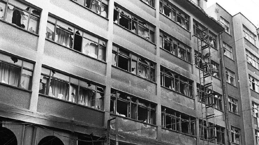 Sivas Katliamı üzerinden 28 yıl geçti: Madımak Oteli’nde neler yaşandı?