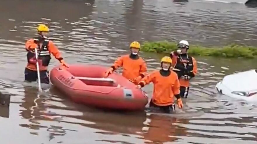Japonya’da sel ve heyelan: Çok sayıda kişi kayıp