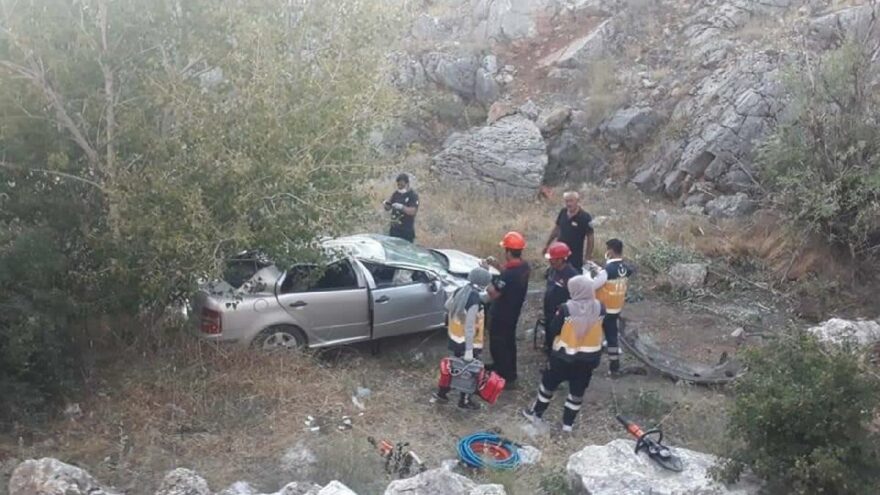 Feci kaza: 1 polis öldü, 1 polis yaralandı