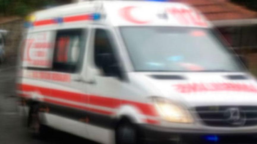 Tarlada çalışırken bacağını silaj makinesine kaptırdı
