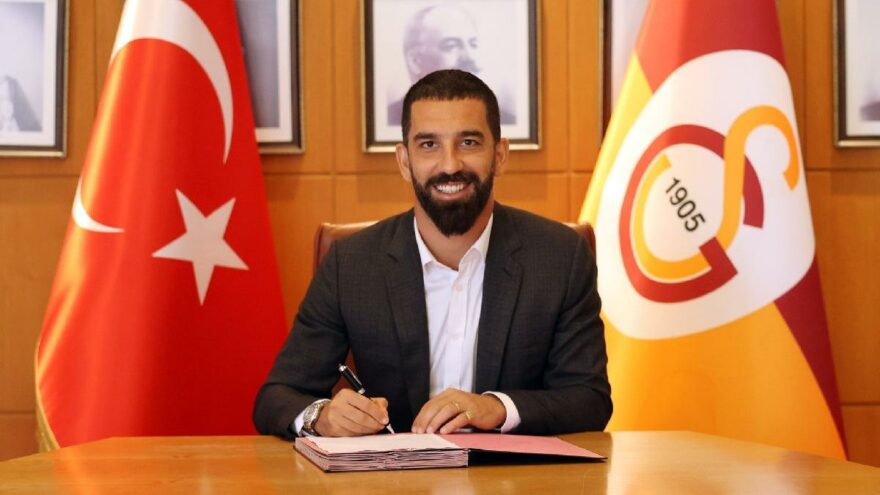 Galatasaray Arda Turan ile 1 yıl daha!