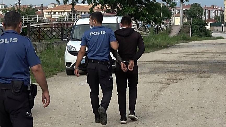‘Dur’ ihtarına uymayan alkollü ve ehliyetsiz sürücüye 18 bin TL ceza