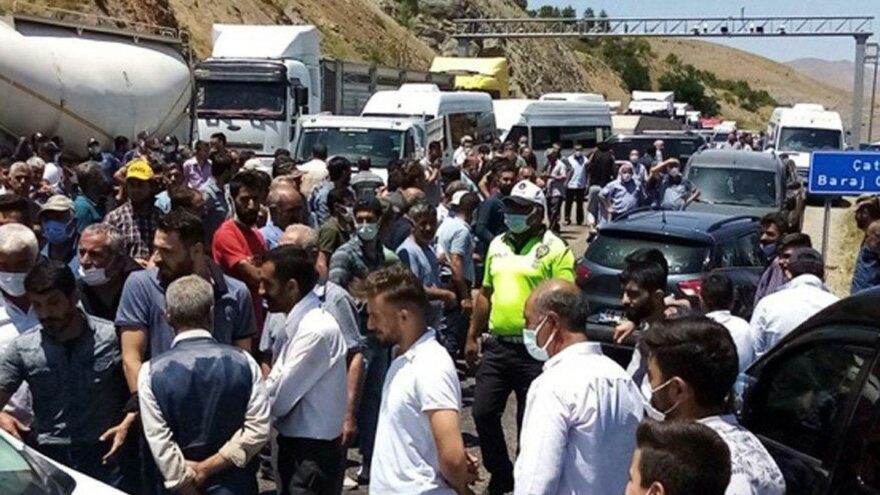 Tütün yasağı 6 ay ertelendi
