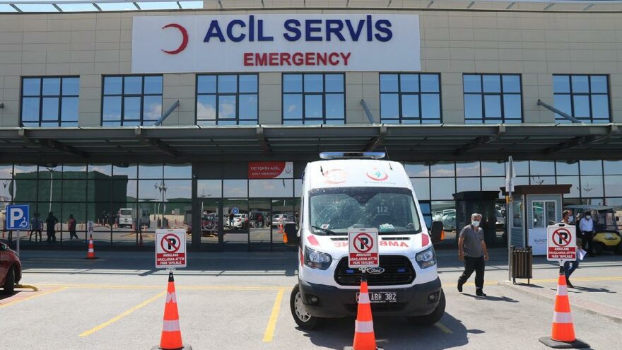 7’si çocuk 13 kişi hastanelik oldu