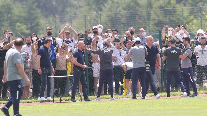 Fenerbahçeli taraftarlardan antrenmana yoğun ilgi