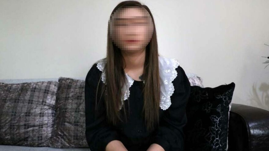 Müstehcen görüntülerini çekip hayatını kâbusa çevirdiler
