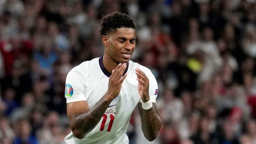 Marcus Rashford, ırkçı saldırıda bulunanlara cevap verdi: “Kimliğim nedeniyle asla özür dilemeyeceğim”