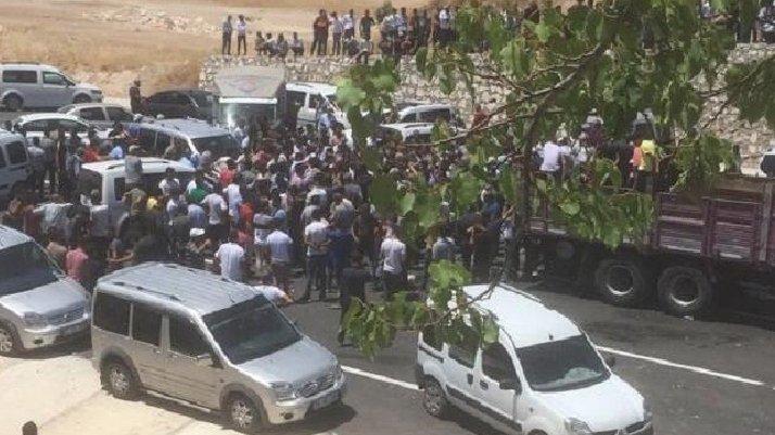 MHP’lilerden ‘tutuklama’ tepkisi: Bir grup partili istifa etti
