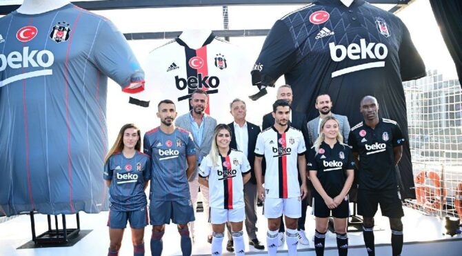 Besiktas In 2021 22 Sezonu Formalari Tanitildi Sozcu Gazetesi