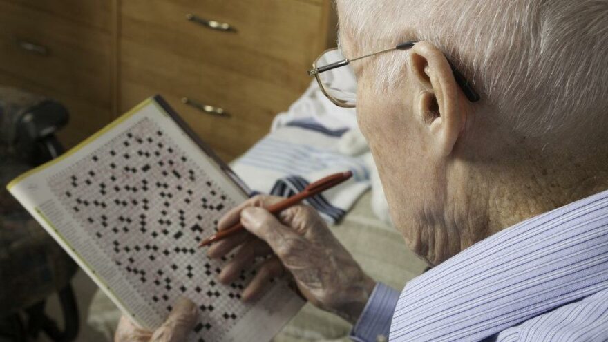 Bulmaca çözmek Alzheimer hastalığını beş yıl geciktiriyor