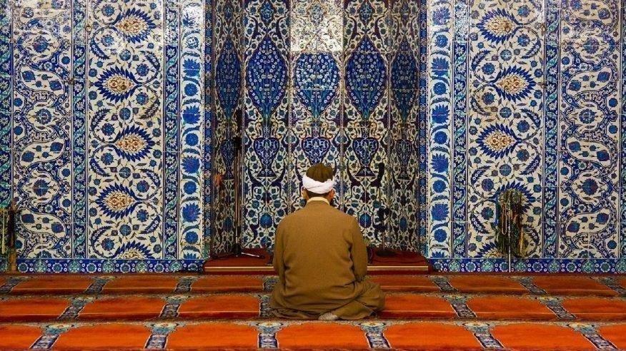 Cuma namazı saat kaçta? İstanbul, İzmir, Ankara ve tüm illerde cuma namazı saat kaçta?