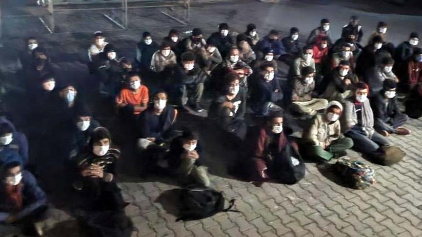 Van’da Afganistan uyruklu 59 göçmen yakalandı