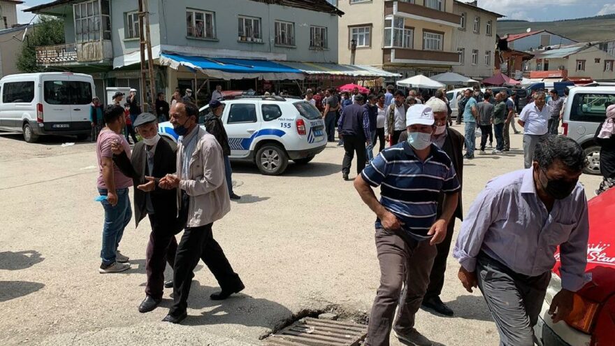 Taş ve sopalarla birbirine girdiler: 8 yaralı