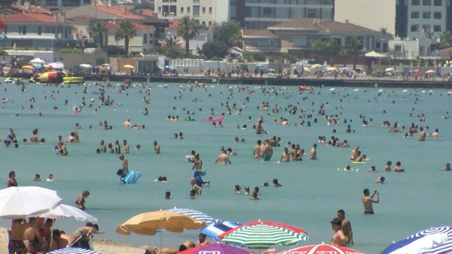 Çeşme’de bayram tatili yoğunluğu