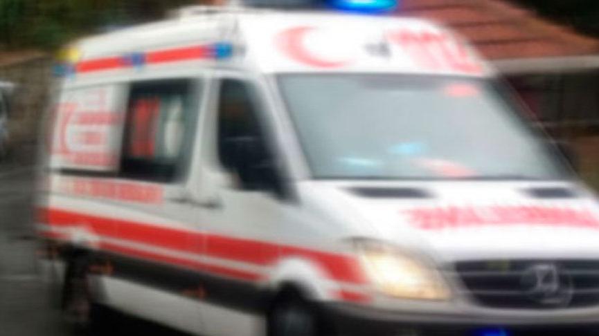 Boşanma aşamasındaki eşini boğazını keserek katletti