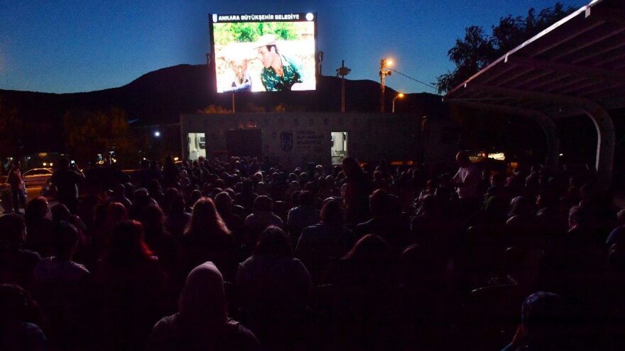 Açık havada sinema günleri başlıyor