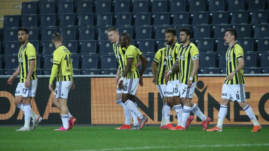 Fenerbahçe’de transfer çıkmazı! Sadece bir isme teklif var