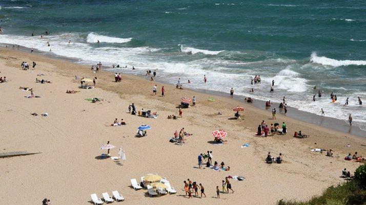 2 bin kişilik beldeye yaklaşık 50 bin kişi geldi… Başkan ‘gelmeyin’ çağrısı yaptı