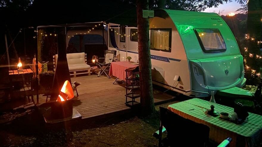 Açık hava tatili ile karavan ve çadır malzemeleri revaçta
