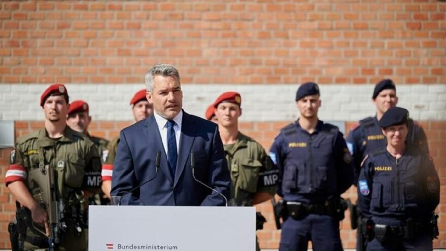 Avusturya’dan düzensiz göçmen akınına karşı hamle