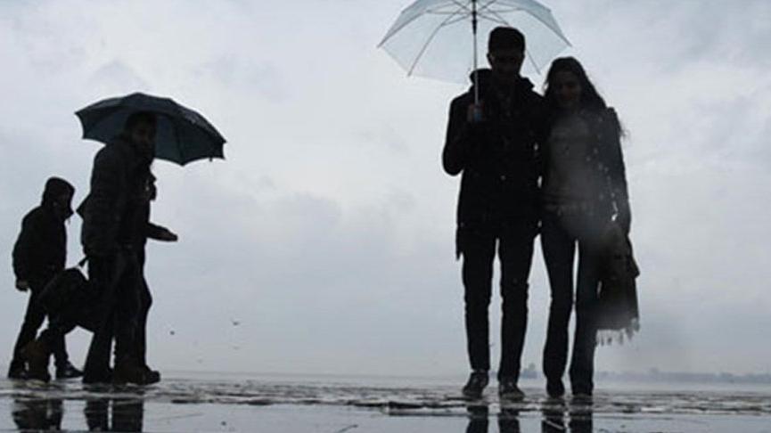 Sağanak yağışın etkili olduğu İstanbul’a Meteoroloji’den bir uyarı daha