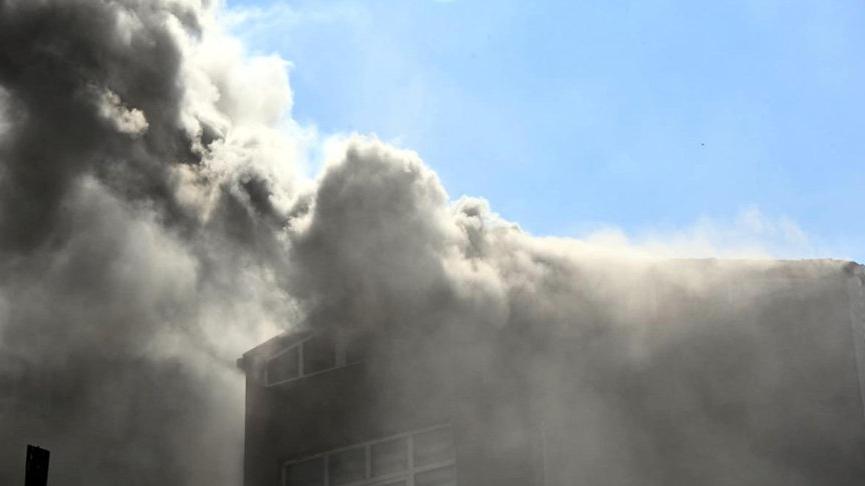 Çorlu’da 5 katlı apartmanda yangın