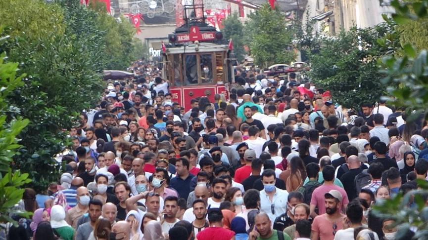 Corona (koronavirüs) vakaları hızla artarken AKP’li isimden ‘tekrar kapanma’ uyarısı