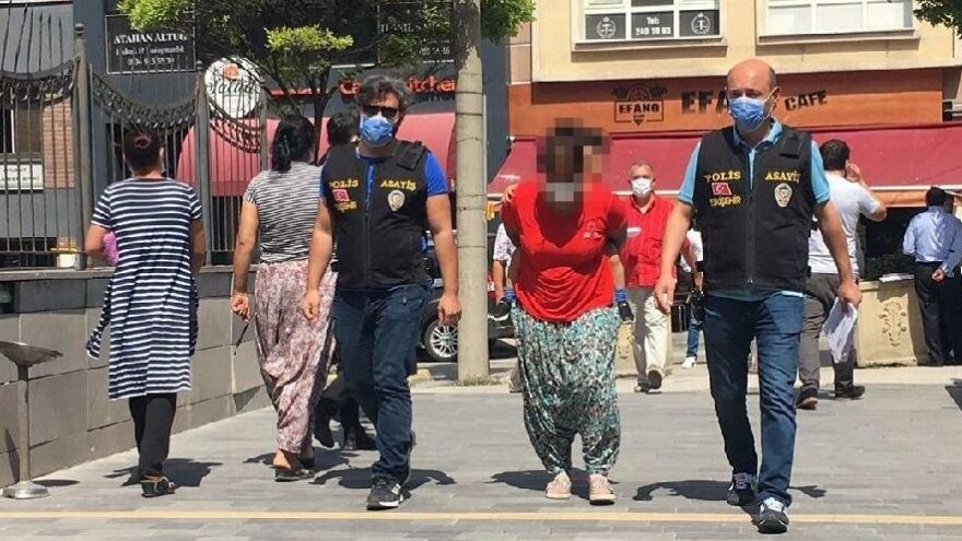 Kızına gözcülük yaptırarak evlere giren kadının cezası belli oldu