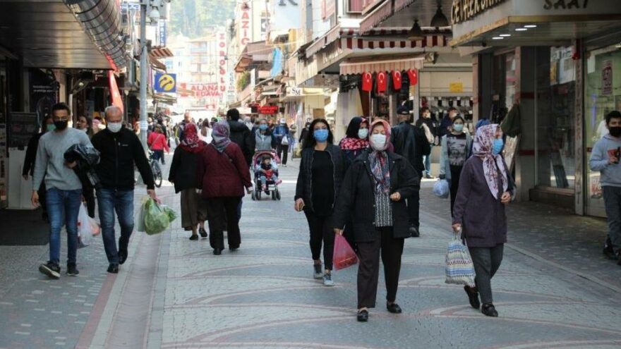 Kent alarmda! Günlük vaka sayıları artıyor