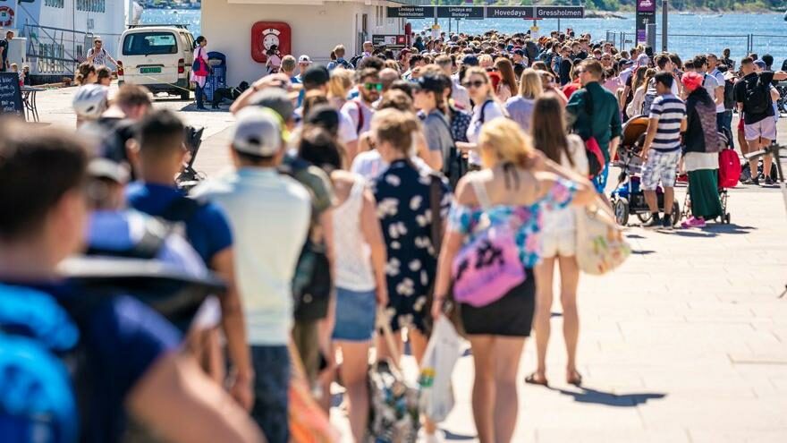Norveç’te Covid yasakları uzatıldı