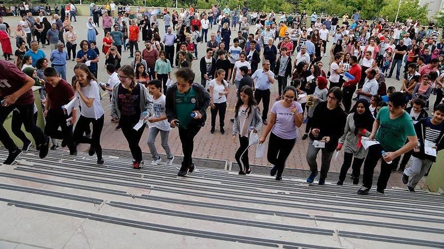 Veli-Der: Liseye başlayacaklar için asıl trajedi şimdi başlıyor