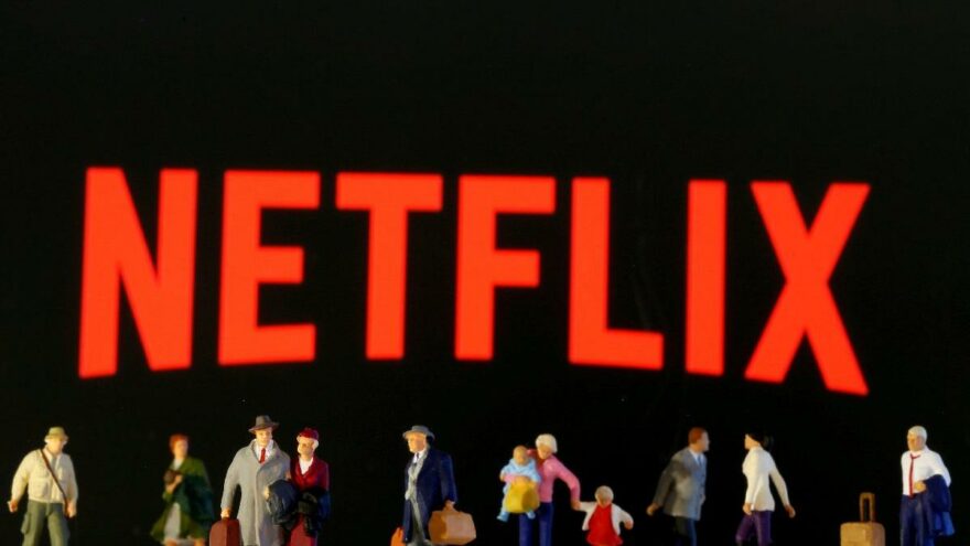 Netflix, ABD’deki yapımlarında yer alan ekiplerin aşı olmasını istiyor