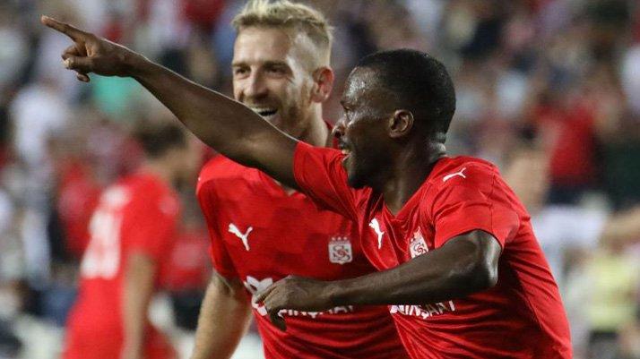 Sivasspor yoluna devam ediyor! Petrocub’ı mağlup etti ve turladı (UEFA Konferans Ligi)