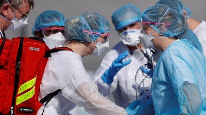İtalya’da son 24 saatte 6 bin 619 yeni vaka