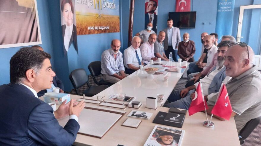 İYİ Parti’li vekilden Bakan Pakdemirli’ye sert sözler: Keşke biraz utanma duygun olabilseydi…