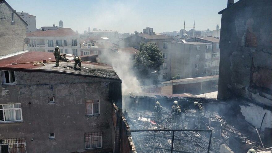 İmamoğlu, yoğun çabayla yangını söndüren itfaiye personelini kutladı: Sizlerle gurur duyuyorum
