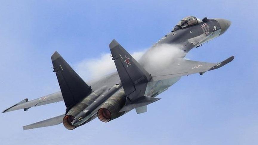 Rus savaş uçağı denize çakıldı