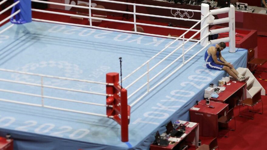 Diskalifiye edilen Fransız boksör Mourad Aliev’den protesto | 2020 Tokyo Olimpiyatları