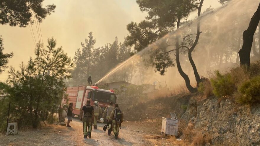 İBB yangın bölgesinde: Suya ulaşımda ve iletişimde sorunlar yaşanıyor