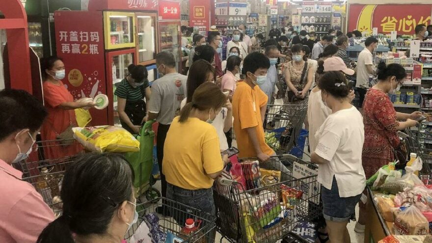 Corona virüs paniği yeniden başladı: Halk marketlere akın etti